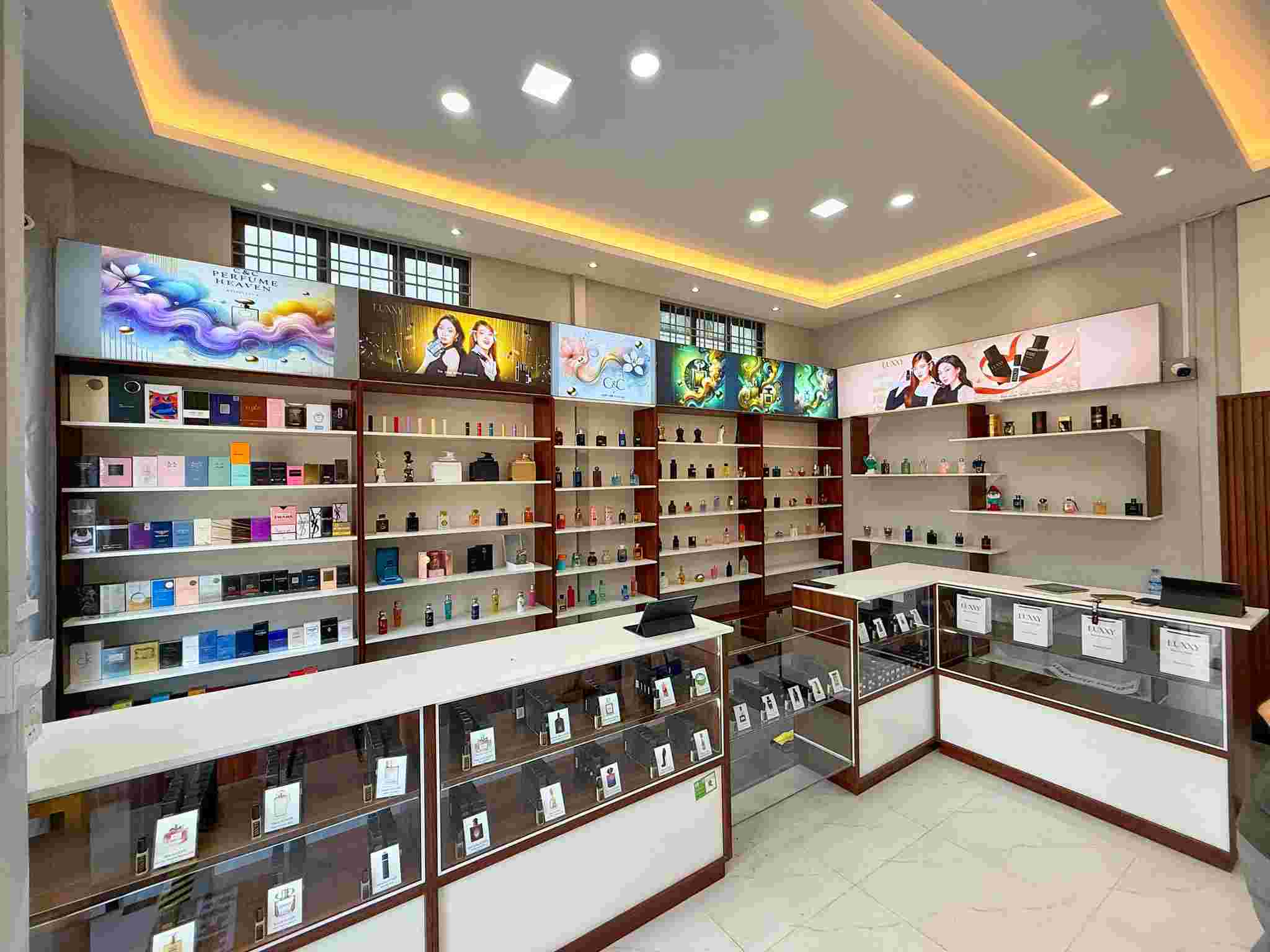 C & C (Perfume Heaven) ရေမွှေးဆိုင်