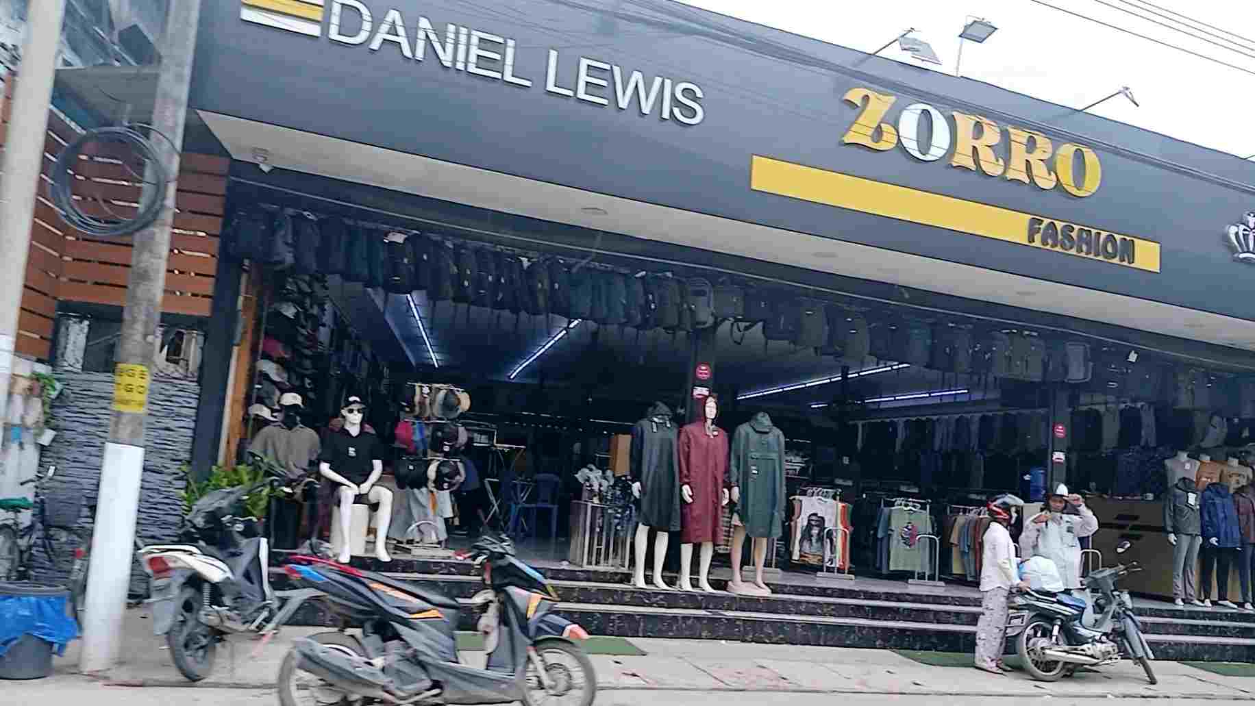 ZORRO Fashion အထည်ဆိုင် (ကန်လမ်း)