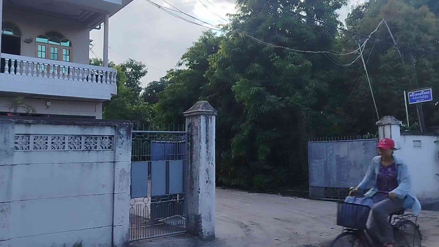 စန်းသော်တာ ဆန်စက်နှင့်ပွဲရုံ