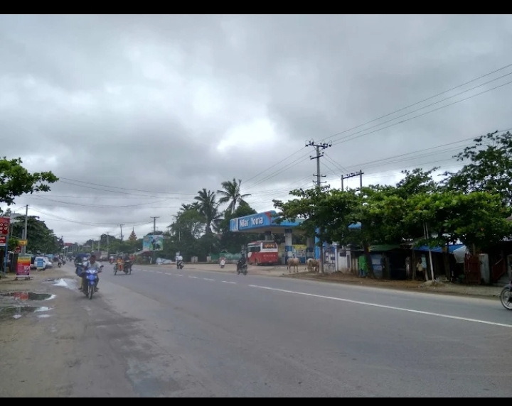 နီလာရိုးမ စက်သုံးဆီအရောင်းဆိုင်